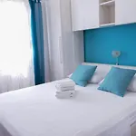 Racica شقة *